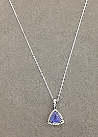 18k White Gold Diamond & Tanzanite Necklace