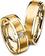 Shown here in 18k yellow gold without and with a diamond. Each sold separately.