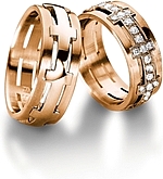 Shown here in 18k rose gold with and without diamonds. Each sold separately.