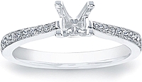 Pave-Set Graduated Diamond Setting