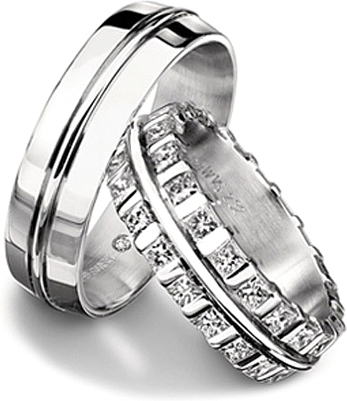 Shown here in 18k white gold with and without diamonds. Each sold separately.