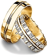 Shown here in 18k yellow gold with and without diamonds. Each sold separately.