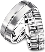 Shown here in 18k white gold with and without diamonds. Each sold separately.