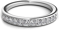 Graduated Pave-Set Diamond Wedding Band