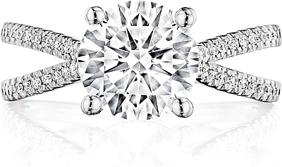 This image shows the setting with a 1.50ct round brilliant cut center diamond. The setting can be ordered to accommodate any shape/size diamond listed in the setting details section below.
