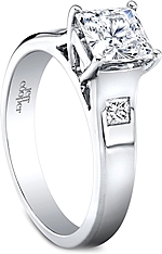 This image shows the setting with a 1.00ct round brilliant cut center diamond. The setting can be ordered to accommodate any shape/size diamond listed in the setting details section below.