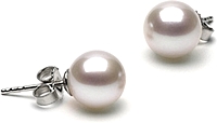 Pair of 7.0-8.0mm White Freshwater Pearl Stud Earrings