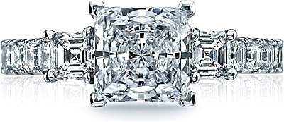 This image shows the setting with a 2.00ct princess cut center diamond. The setting can be ordered to accommodate any shape/size diamond listed in the setting details section below.